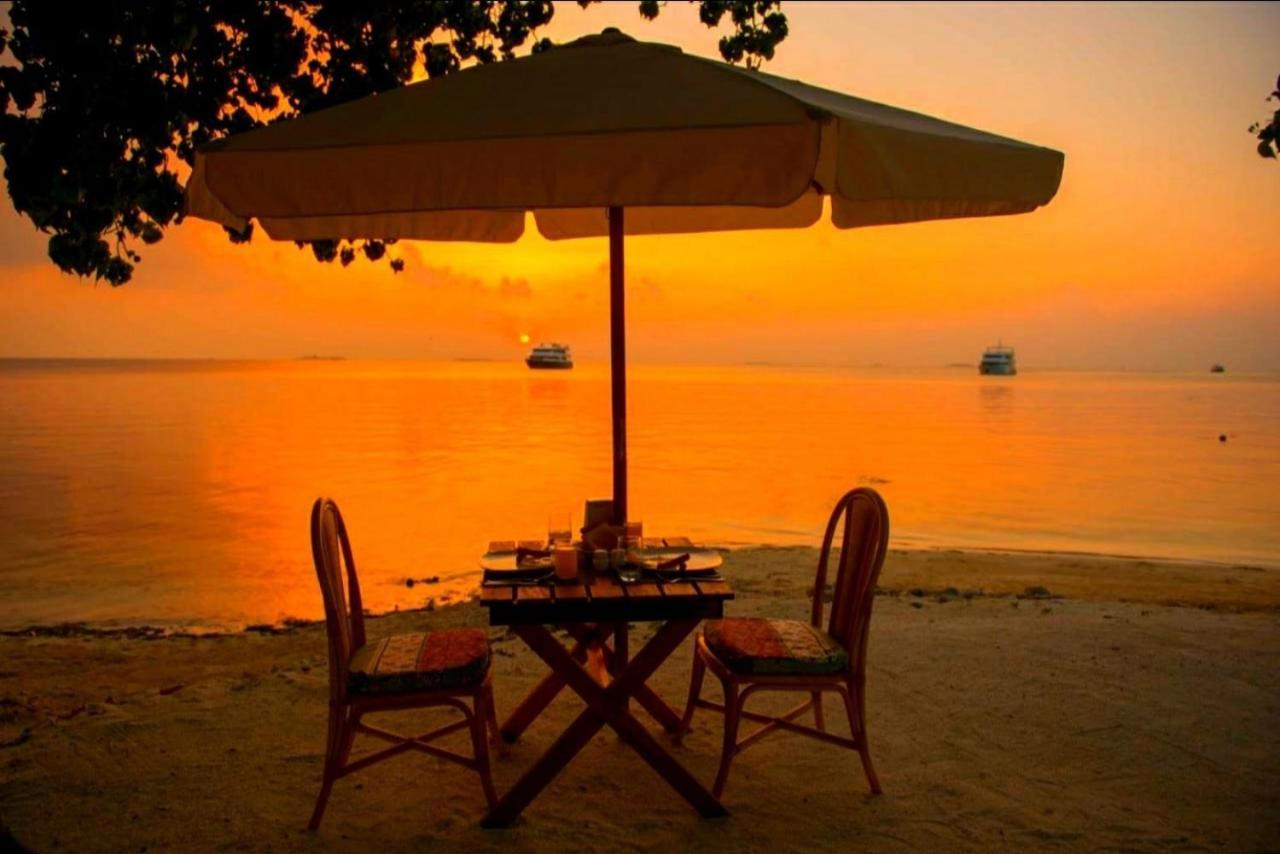Sunset Beach View Dhangethi Exteriör bild